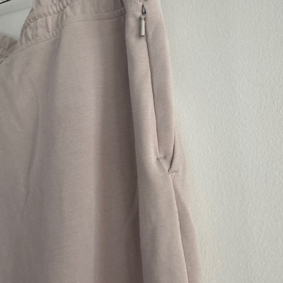 Athleta Women's Light Tan Wide Leg Pants-Super Soft! - Picture 4 of 5